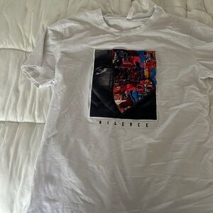 Fifth Loop abstract art white tee
